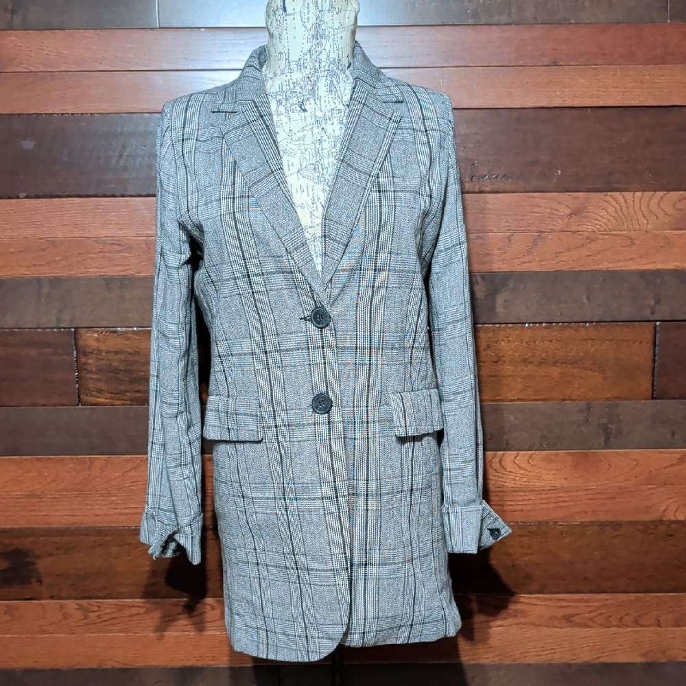 NWOT Ina Black and Gray Plaid Blazer